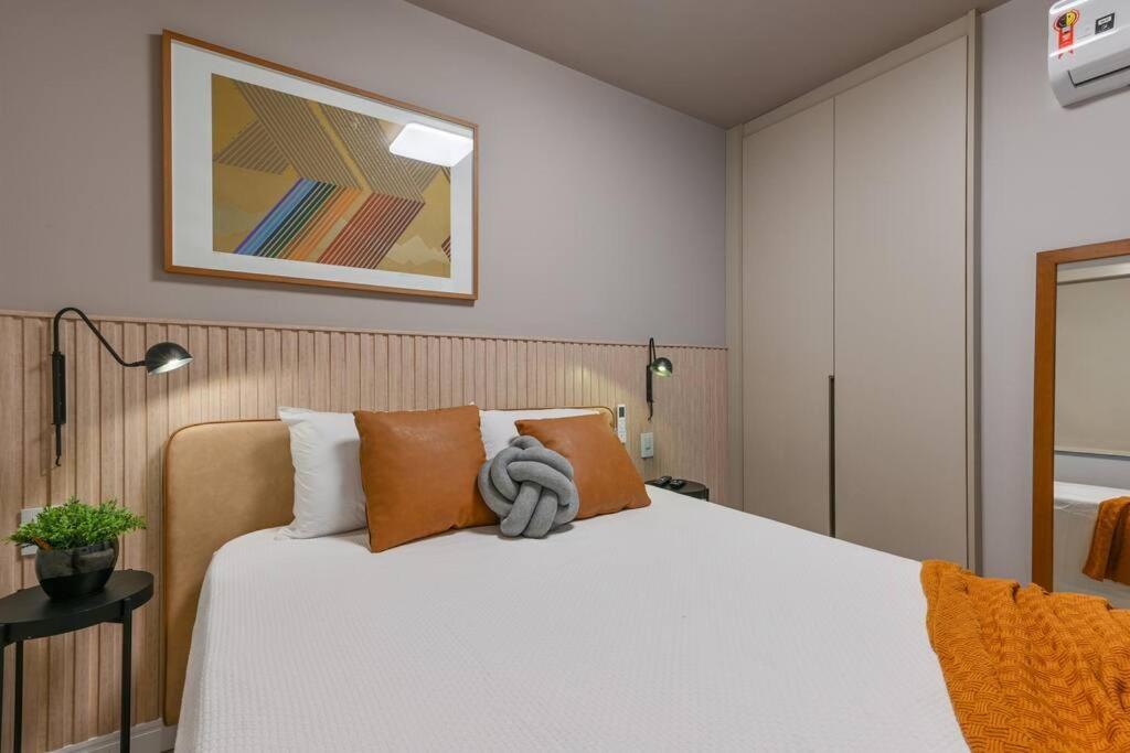 Apto Novo, 8 Min A Pe Av Paulista, Perto Sirio Apartamento *